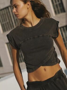 Free People Movement Hot Shot Crossover Black Cropped Tee (TOP ONLY)